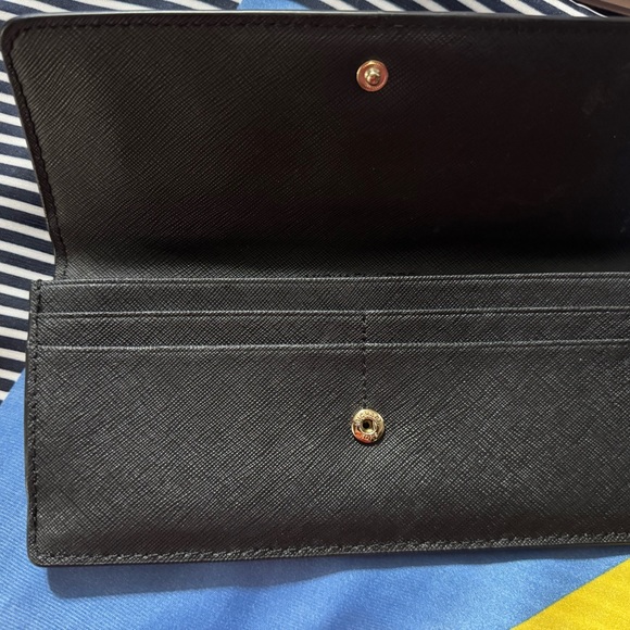 Michael Kors Black Wallet - Picture 2 of 3